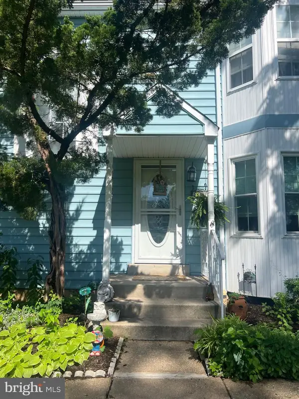 614 Woodgate Ln, UPPER CHICHESTER, PA 19014