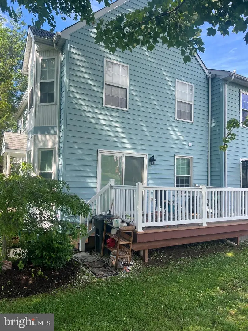 614 Woodgate Ln, Upper Chichester, PA 19014 - #2