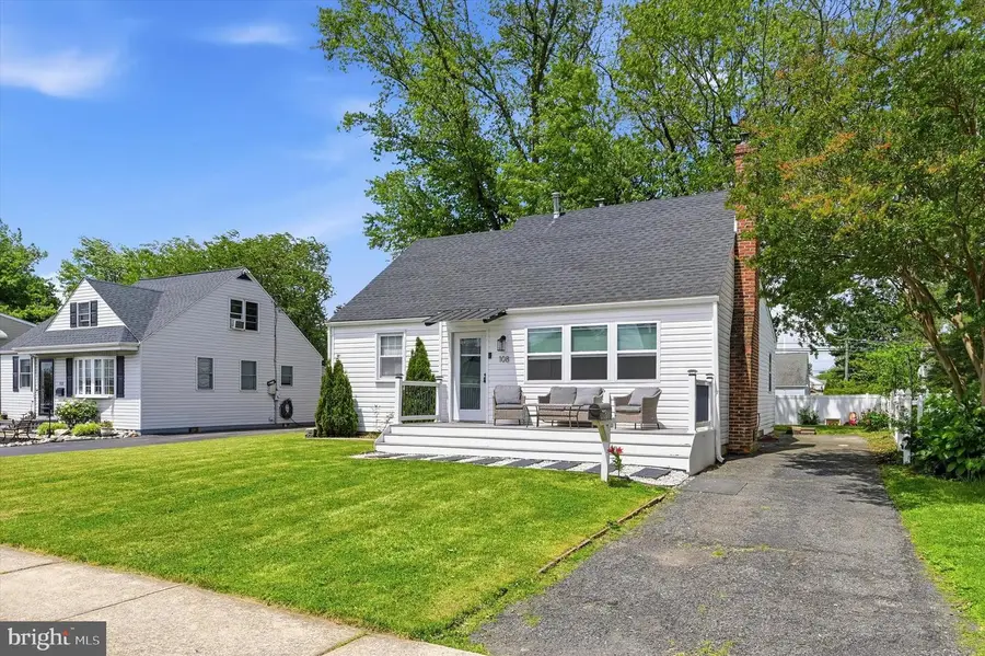 108 School House Ln, Brookhaven, PA 19015 - #2