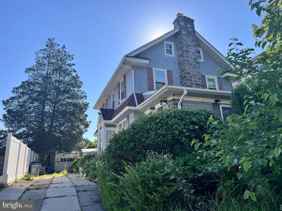 327 Wayne Ave, Lansdowne, PA 19050 - #1