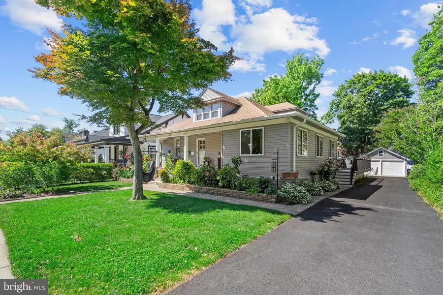 1118 Allston Rd, Havertown, PA 19083 - #2