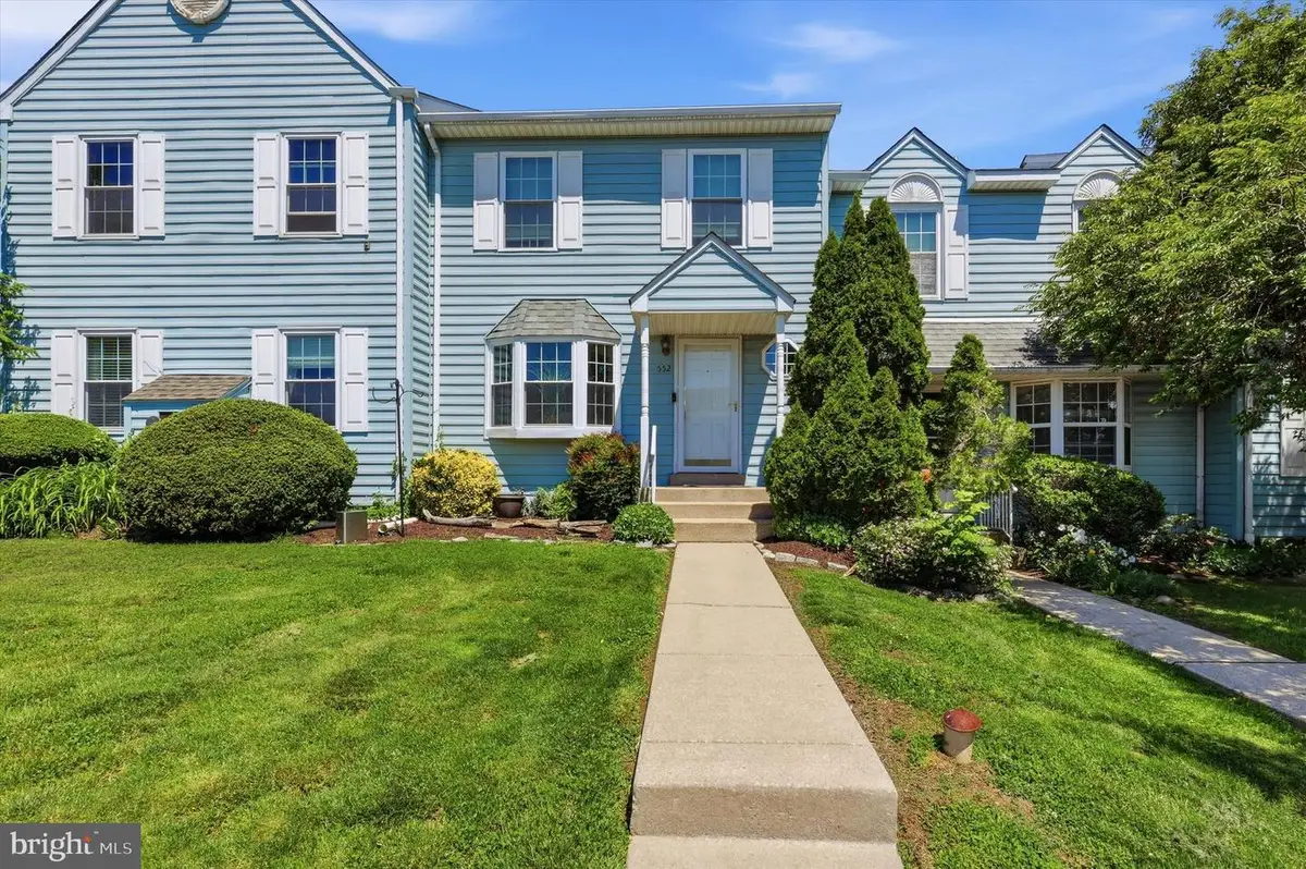 552 Heather Ln, Upper Chichester, PA 19014 - #1