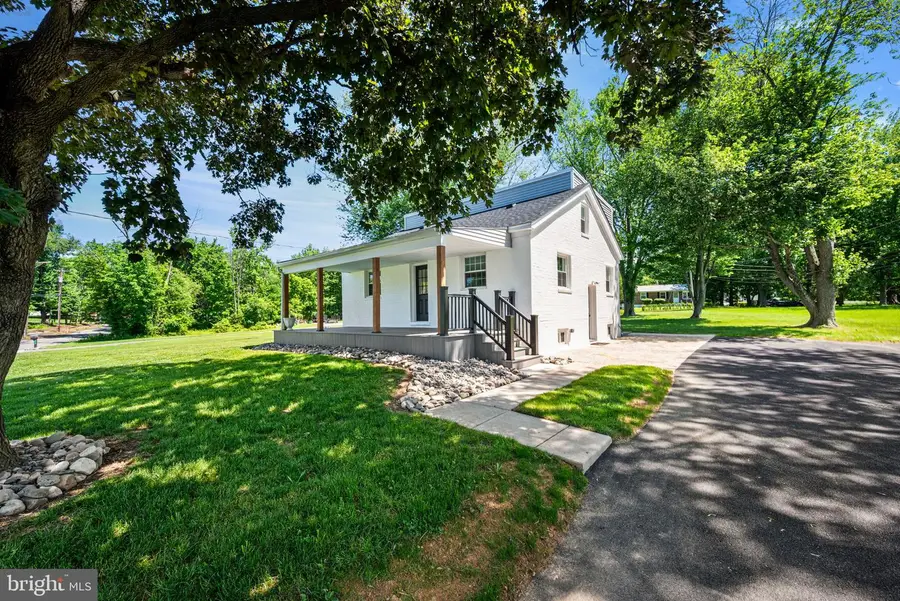 4431 Garnet Mine Rd, Boothwyn, PA 19061 - #2