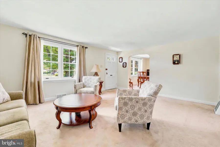 405 Brentwood Rd., Havertown, PA 19083 - #3