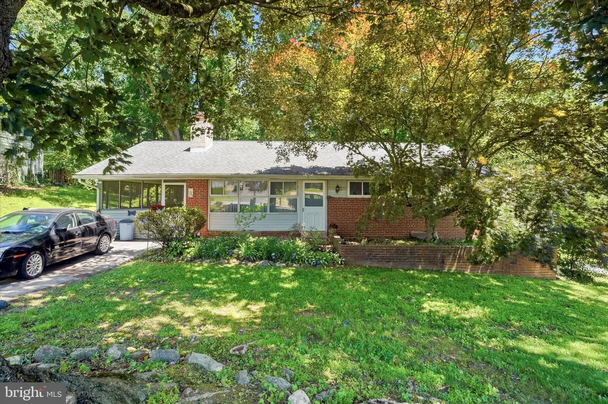 811 Ridley Creek Dr, Media, PA 19063 - #1