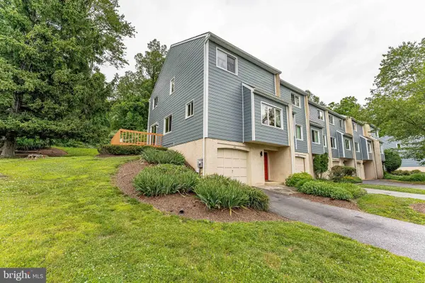 301 S Point Dr, CHADDS FORD, PA 19317