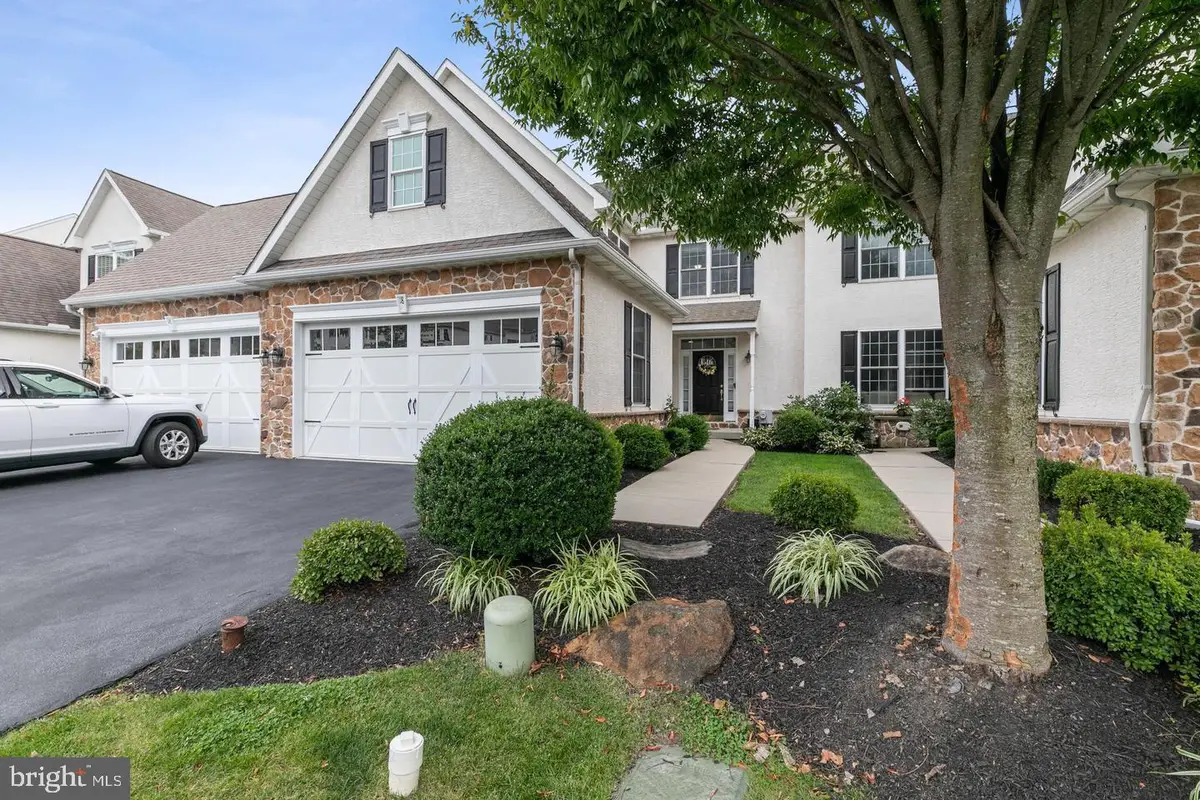 18 Sharpley Dr, Chadds Ford, PA 19317 - #1