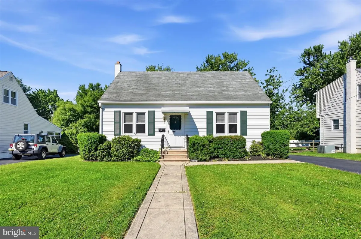 4202 Woodland Ave, Brookhaven, PA 19015 - #1