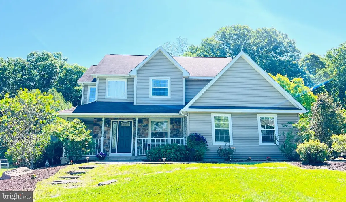 952 Valleybrook Rd, Garnet Valley, PA 19060 - #1