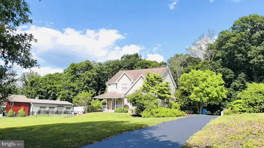 952 Valleybrook Rd, Garnet Valley, PA 19060 - #3
