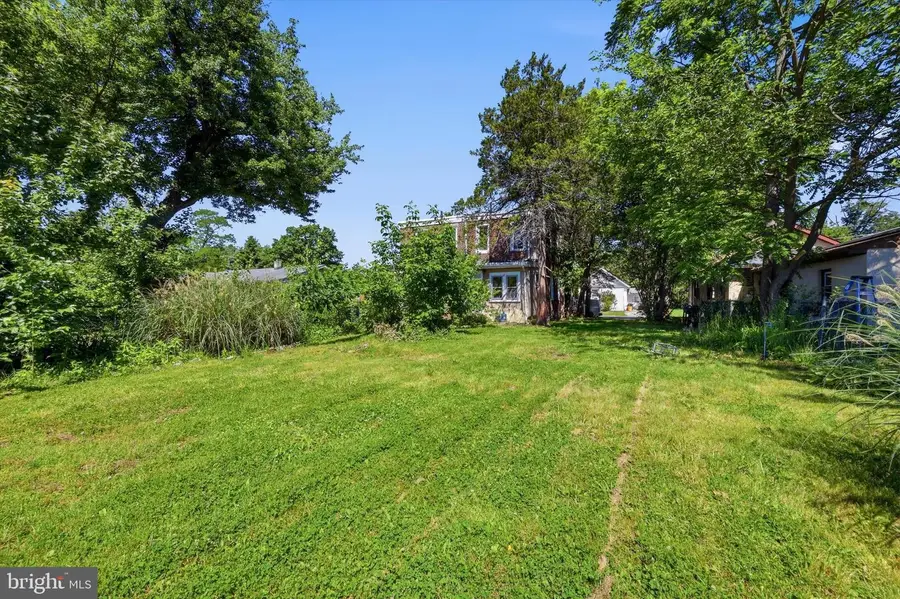 264 Maple Ave, Morton, PA 19070 - #2