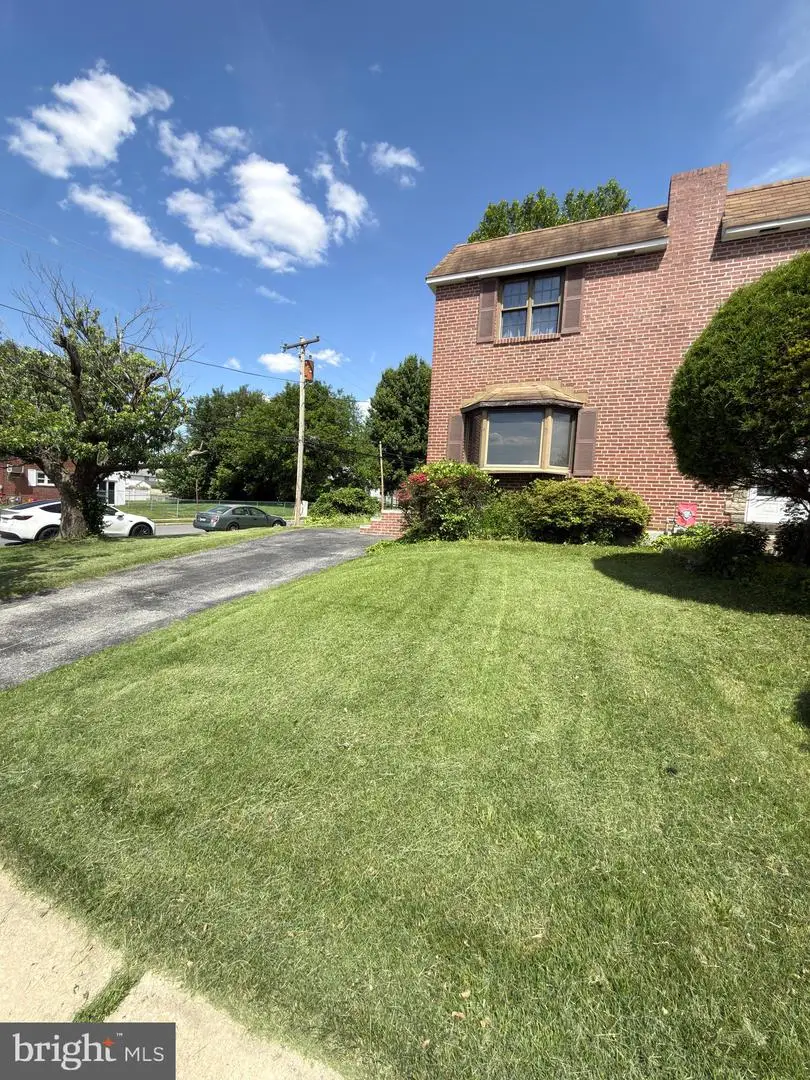 103 Garrison Rd, Brookhaven, PA 19015 - #1