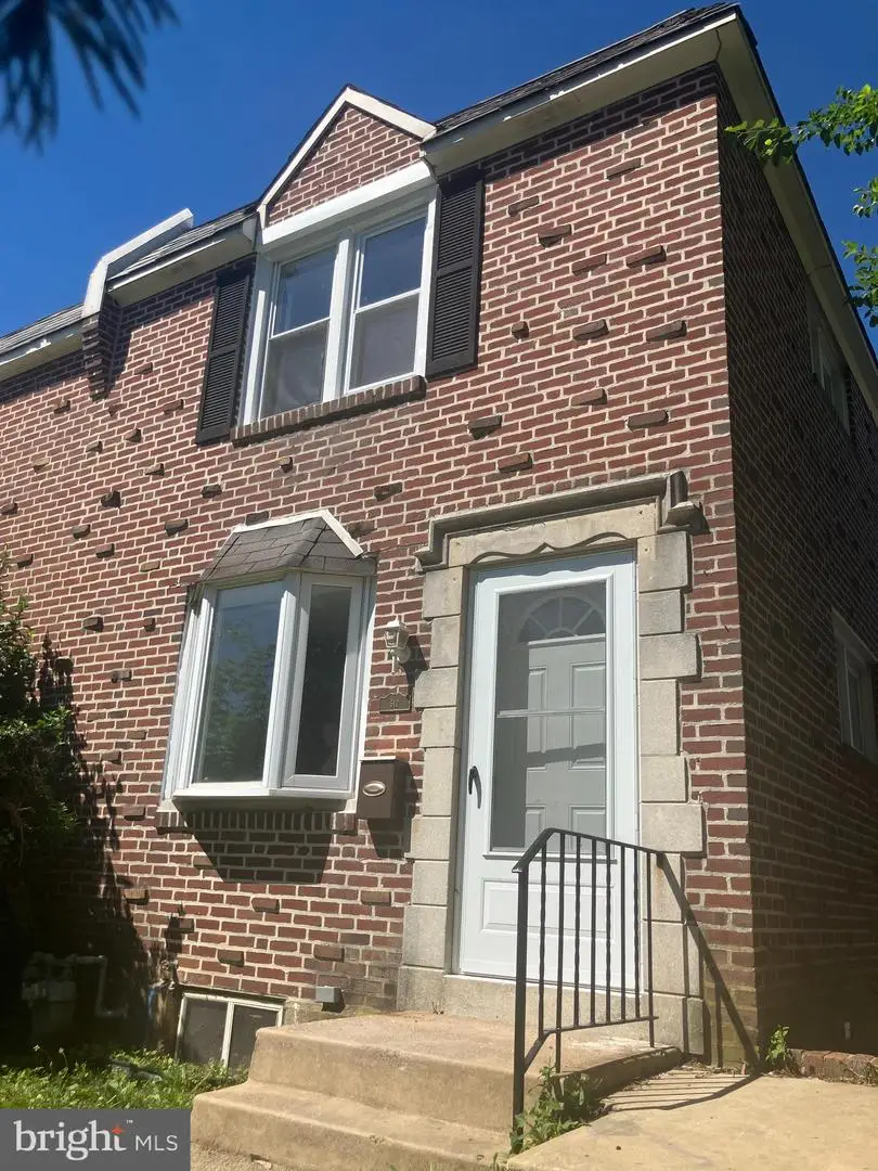 512 S 2nd St, Darby, PA 19023 - #2