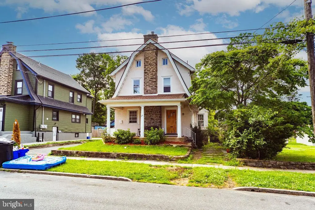 227 S Fairview Ave, Upper Darby, PA 19082 - #1