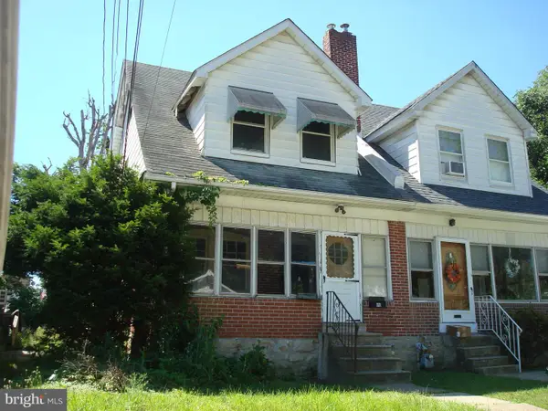 810 Bartram Ave, DARBY, PA 19023