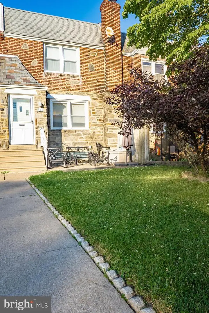 739 Fairfax Rd, Drexel Hill, PA 19026 - #1