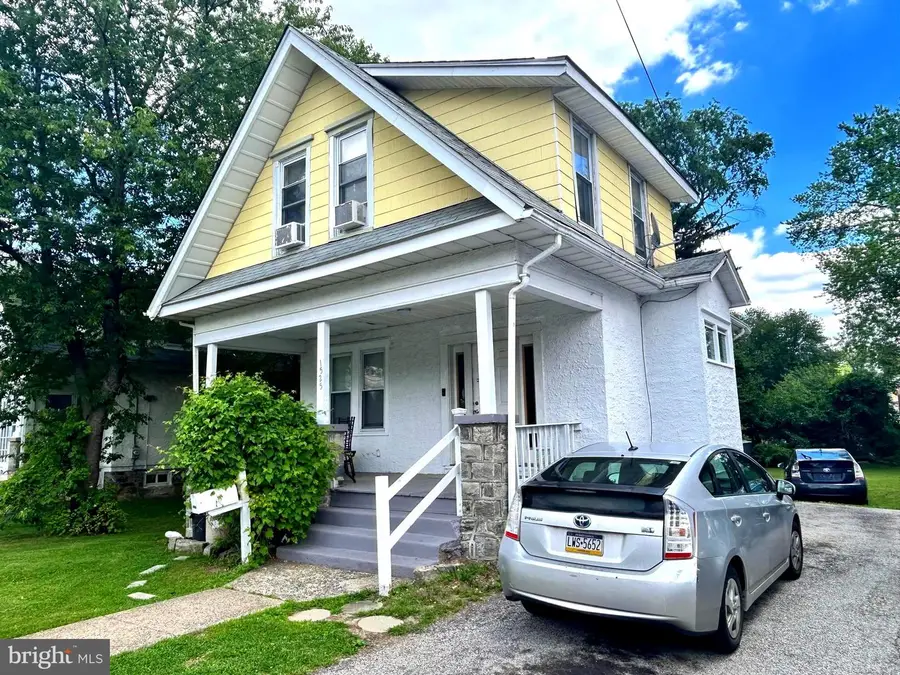 1525 Elmwood Ave, Folcroft, PA 19032 - #3