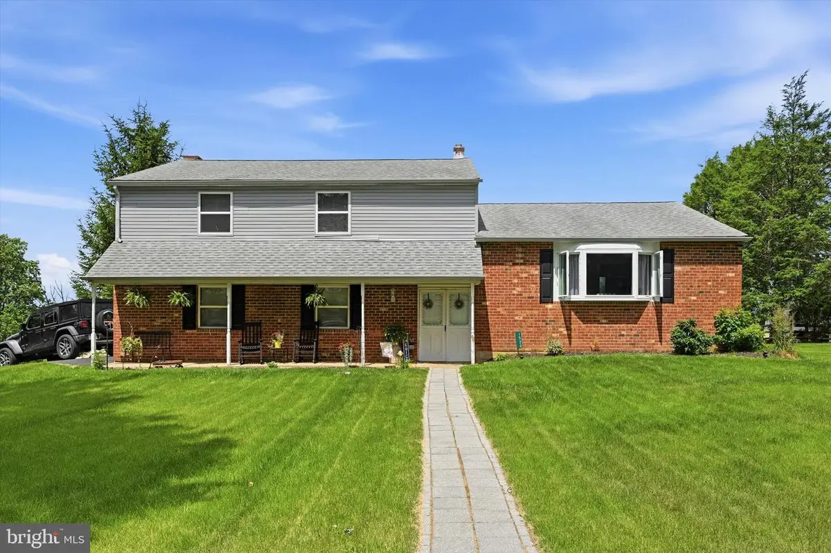 1520 Caroline Dr, Aston, PA 19014 - #1
