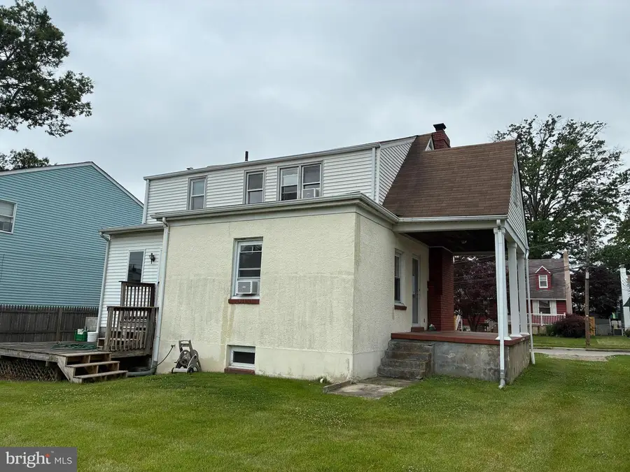 216 Fernwood, Folsom, PA 19033 - #3