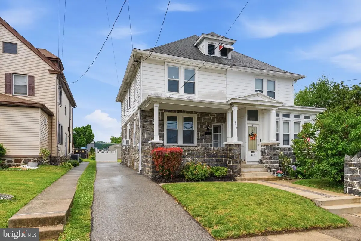 313 E Broadway Ave, Clifton Heights, PA 19018 - #1