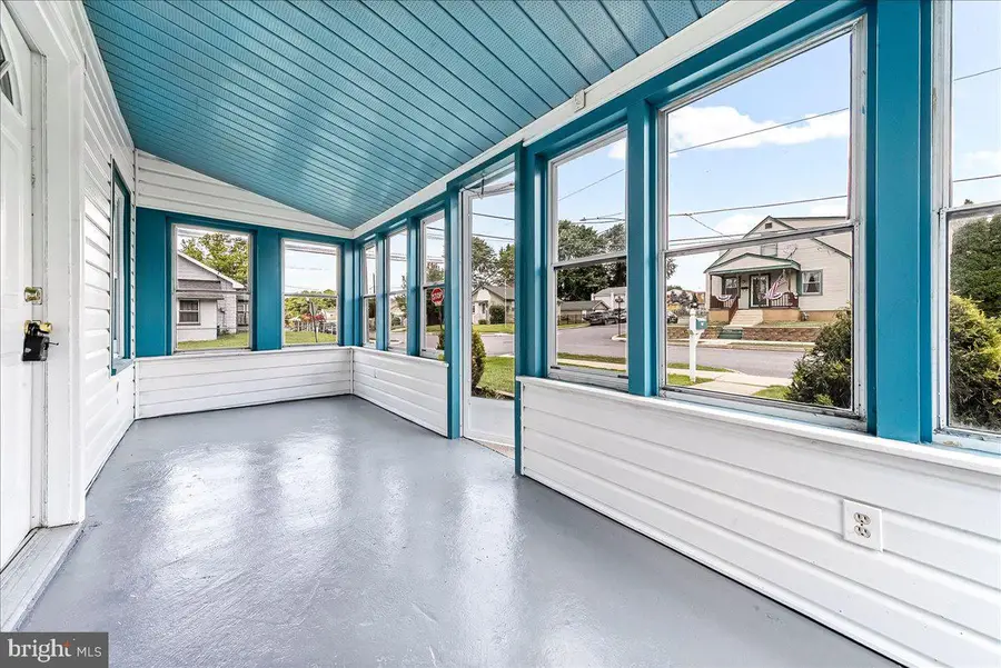1242 Chestnut St, Marcus Hook, PA 19061 - #3
