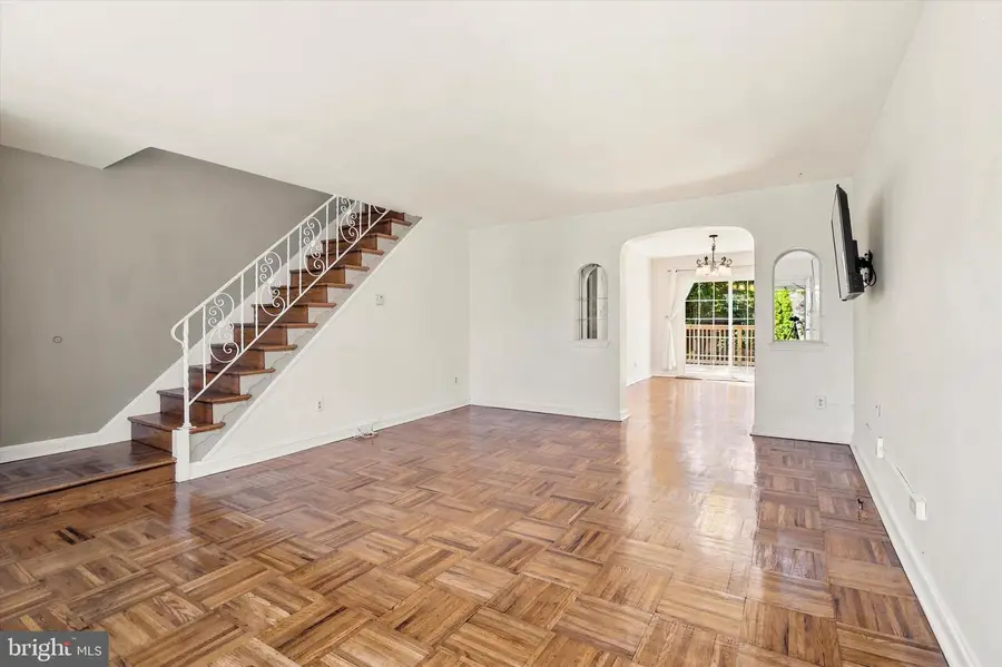 3442 Valley Green Dr, Drexel Hill, PA 19026 - #3