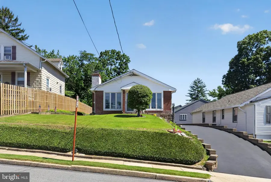 2521 Franklin Ave, Broomall, PA 19008 - #3