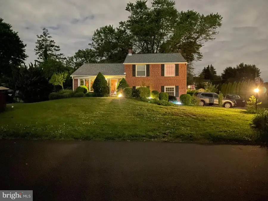 113 Lombardy Dr, Wallingford, PA 19086 - #3