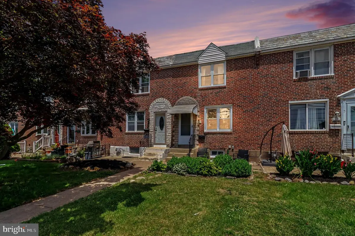 5203 N Springfield Rd, Clifton Heights, PA 19018 - #1