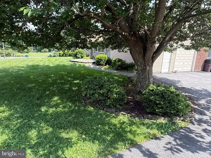 6 Patricia Ln, Glen Mills, PA 19342 - #3