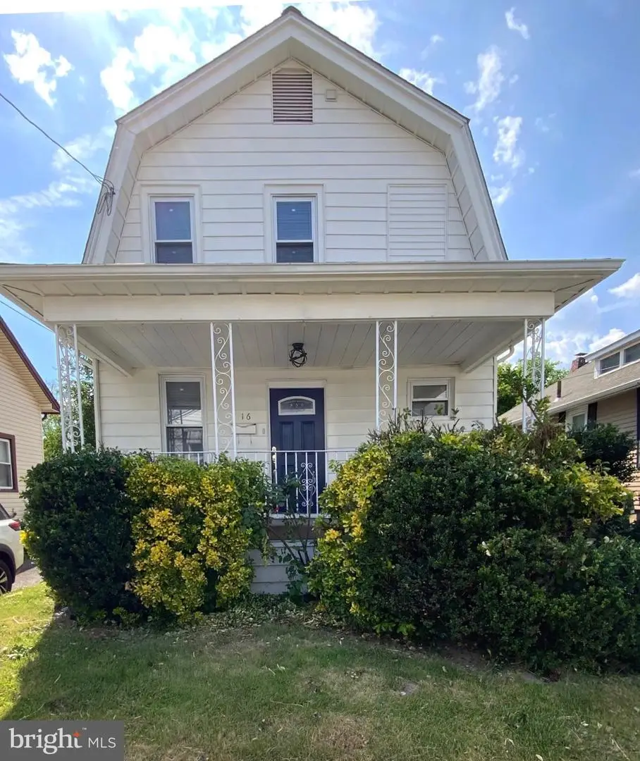 16 W Roland Rd, Brookhaven, PA 19015 - #1