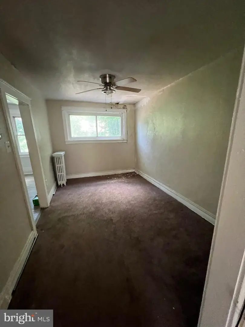 332 W 15th St, Chester, PA 19013 - #3