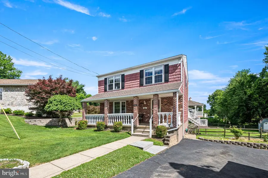 15 Scott Ln, Brookhaven, PA 19015 - #2