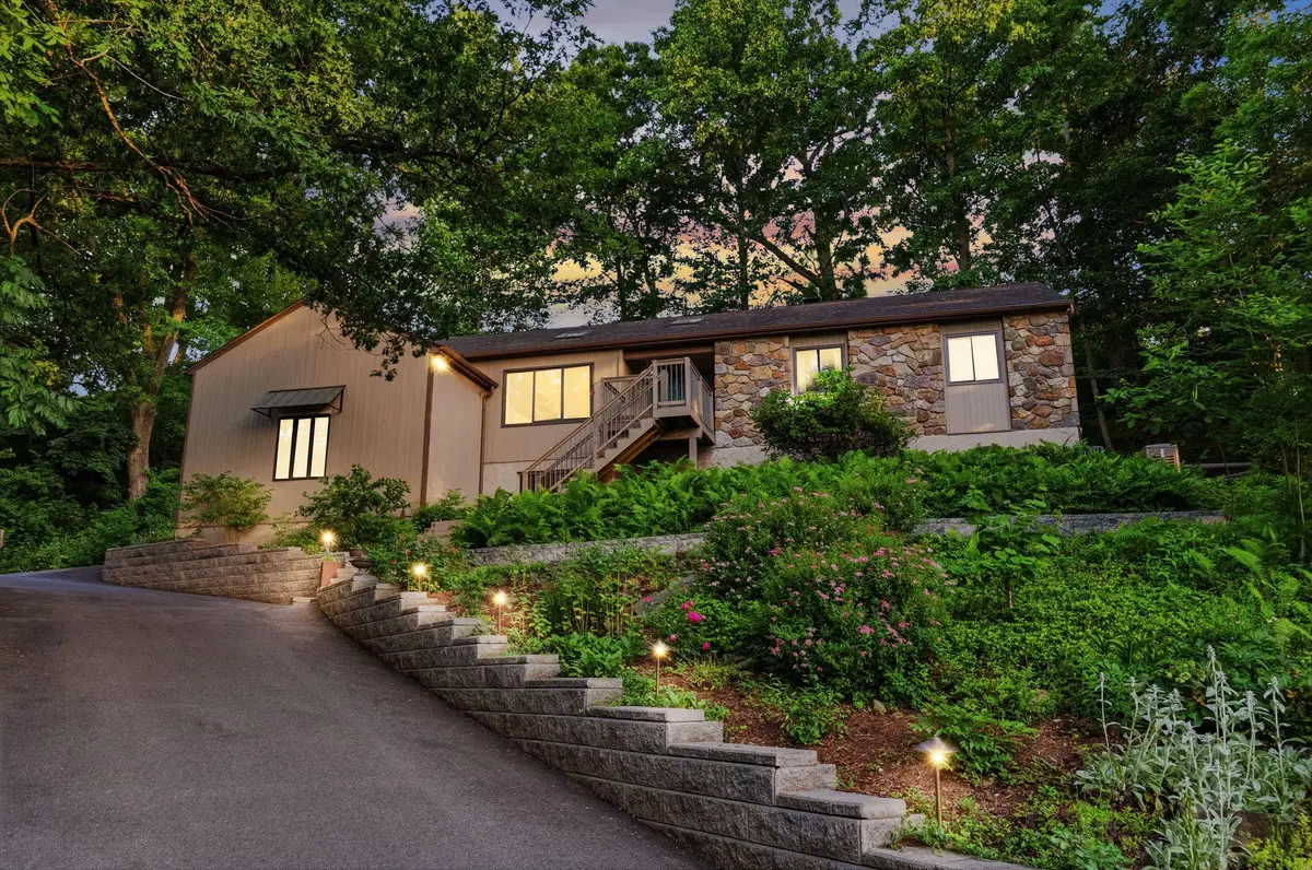 48 Locust Farm Dr, Thornton, PA 19373 - #1