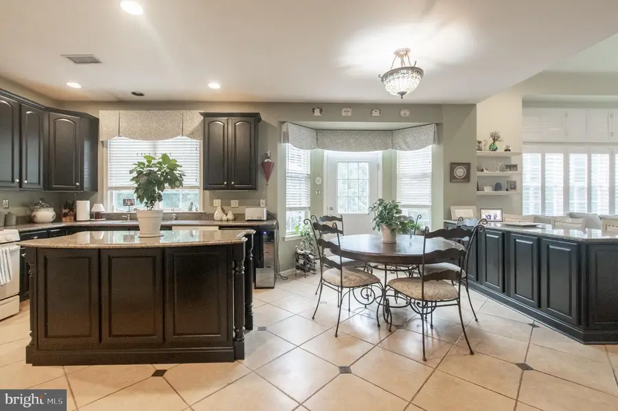 4 Marshall Ct, Glen Mills, PA 19342 - #3