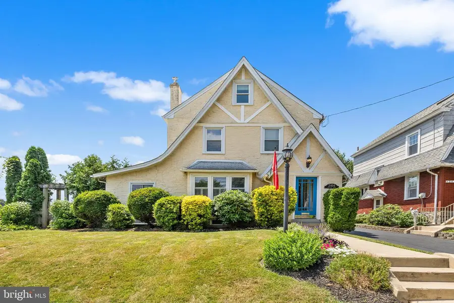 2404 Poplar Rd, Havertown, PA 19083 - #2