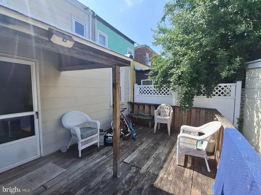 130 Westdale Rd, Upper Darby, PA 19082 - #2