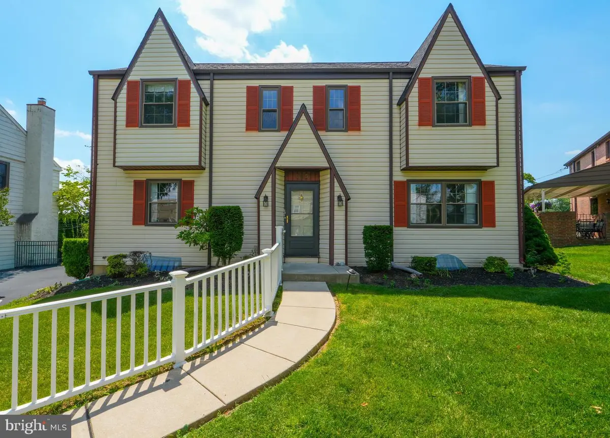 105 Grandview Rd, Springfield, PA 19064 - #1