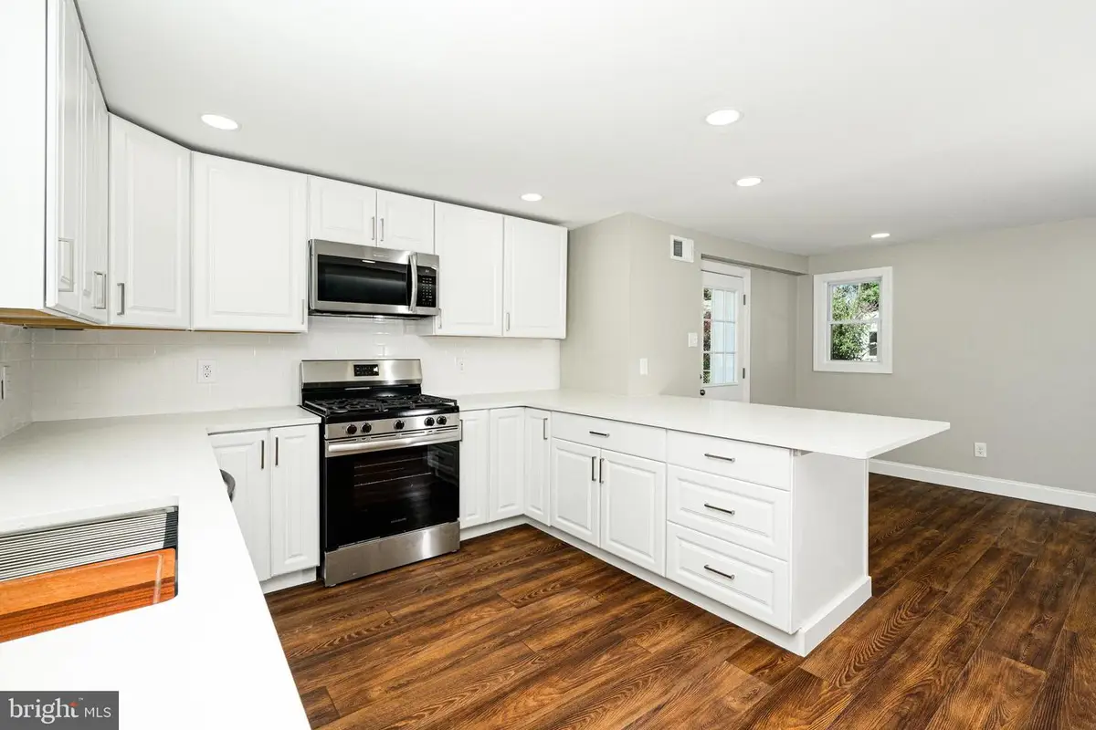431 Holmes Rd, Morton, PA 19070 - #1