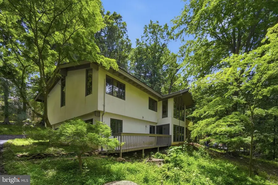 3220 Sawmill Rd, Newtown Square, PA 19073 - #2