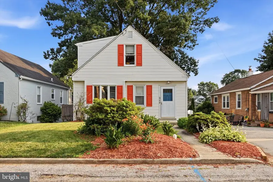 210 Walnut Rd, Wallingford, PA 19086 - #3