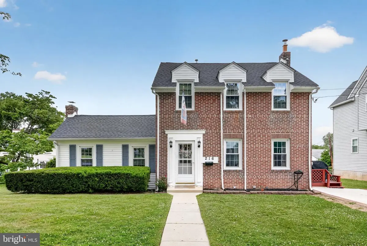 216 1st Ave, Broomall, PA 19008 - #1