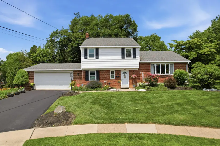 5005 Jefferson Dr, Brookhaven, PA 19015 - #2