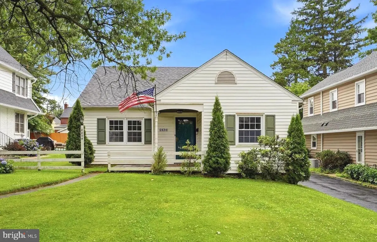 2434 Merwood Ln, Havertown, PA 19083 - #1