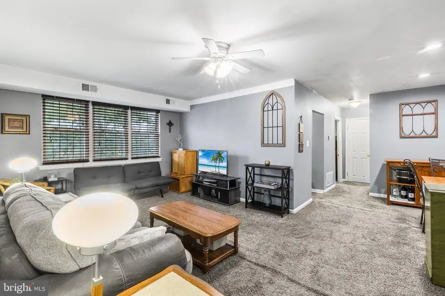 800 South Ave #b-11, Secane, PA 19018 - #2