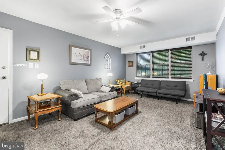 800 South Ave #b-11, Secane, PA 19018 - #3