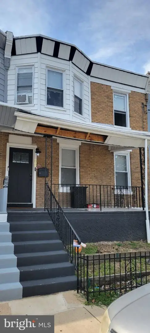 209 N 10th St, Darby, PA 19023 - #2