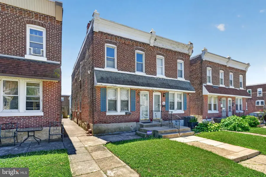 1307 E 9th St, Crum Lynne, PA 19022 - #2