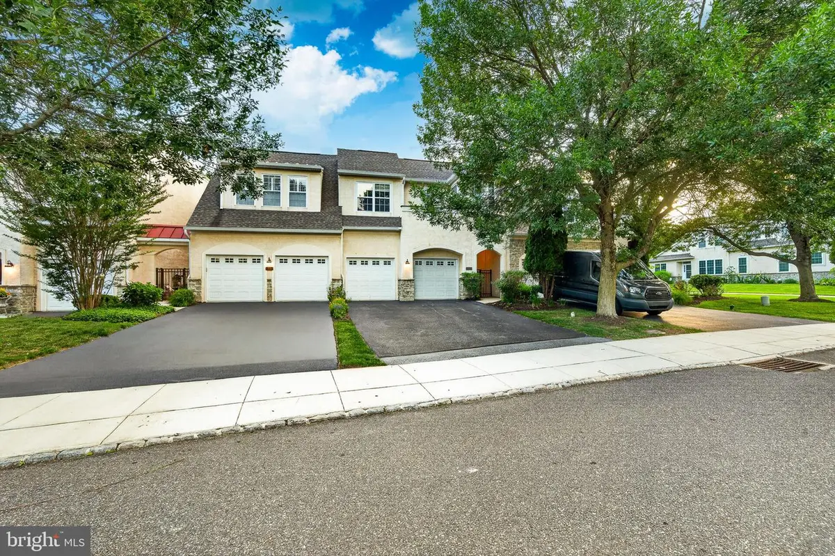 54 Old Barn Dr, West Chester, PA 19382 - #1
