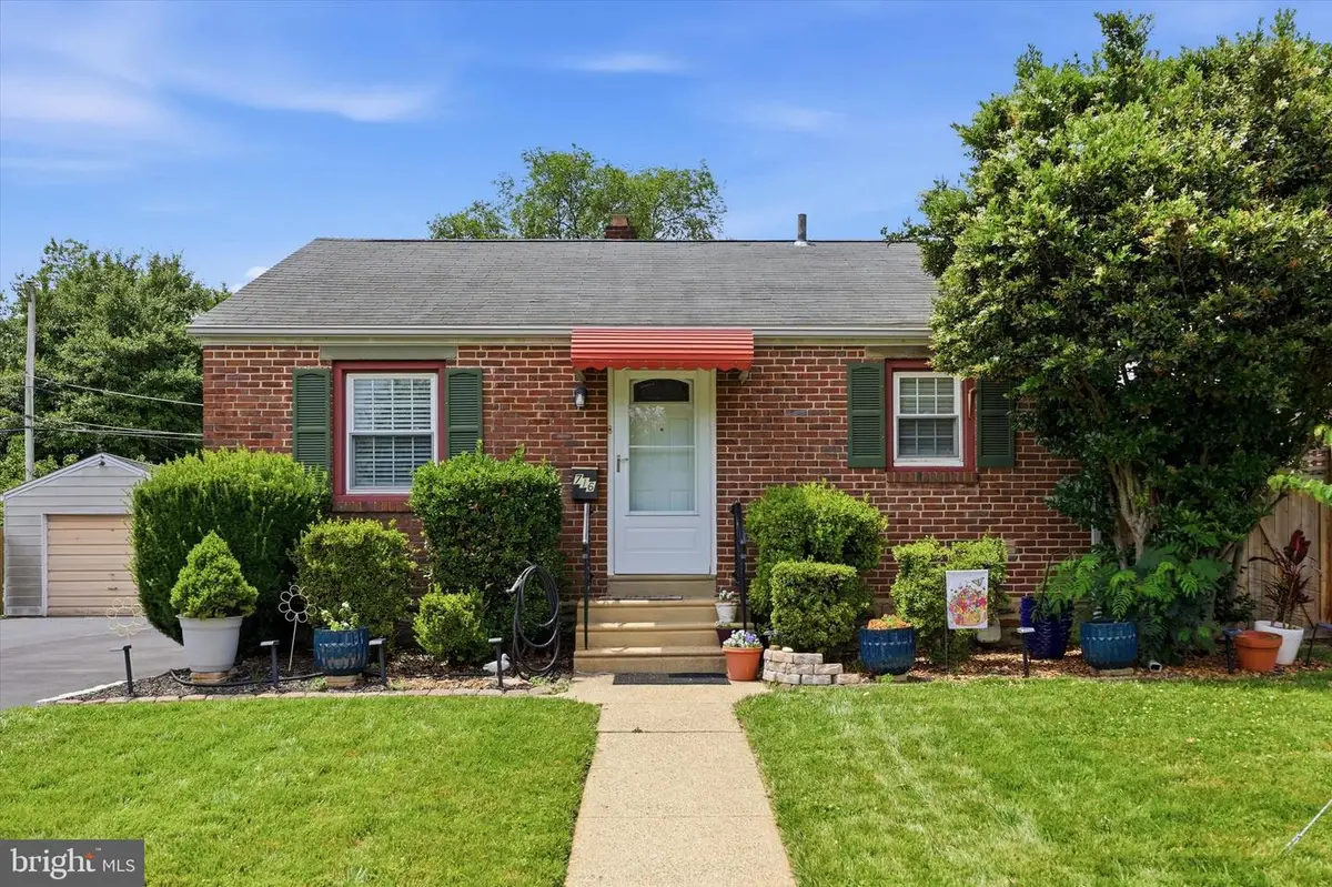 716 Howard Ave, Havertown, PA 19083 - #1